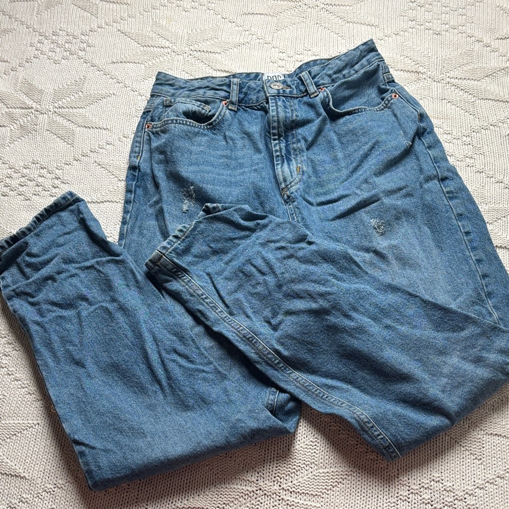BDG Mom Fit Blue Jeans